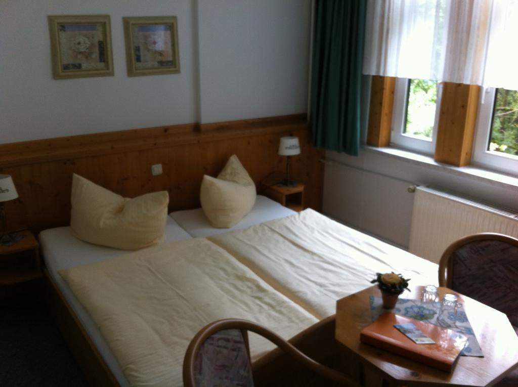 Pension Tannenrausch Friedrichroda Habitación foto
